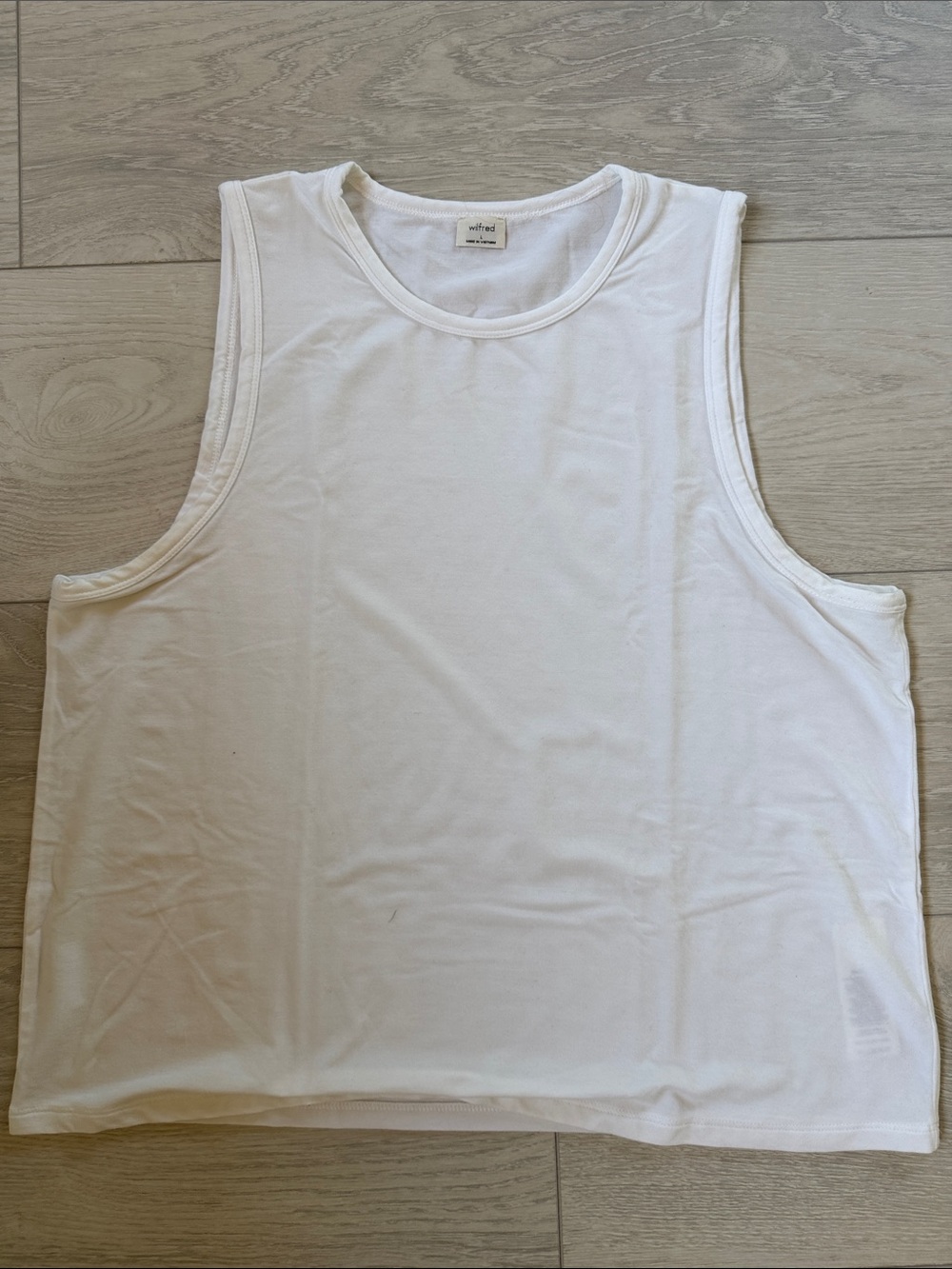 Wilfred White Crewneck Tee